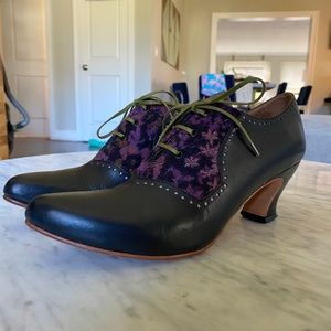 John Fluevog Wonders Timbuktu lace-up heel
